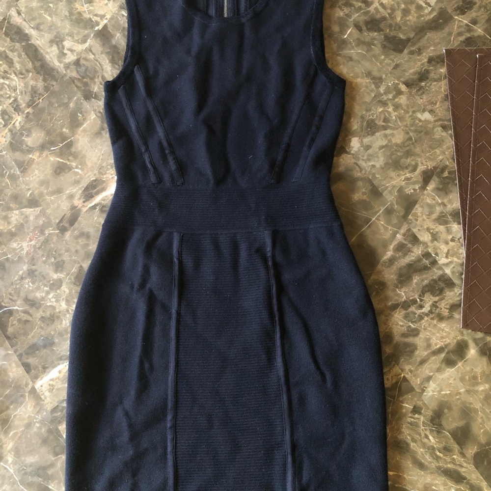 Diane Von Furstenberg Navy Sleeveless Midi Sheath Dress wool blend NWT